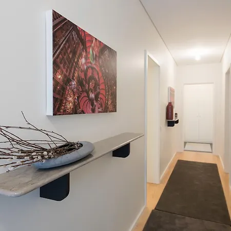 Serviced - Alvares Cabral