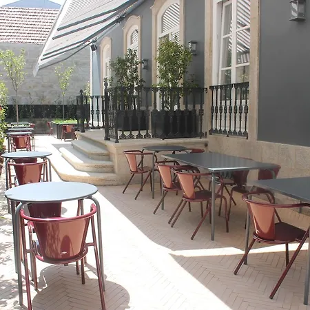 Serviced - Alvares Cabral * Oporto